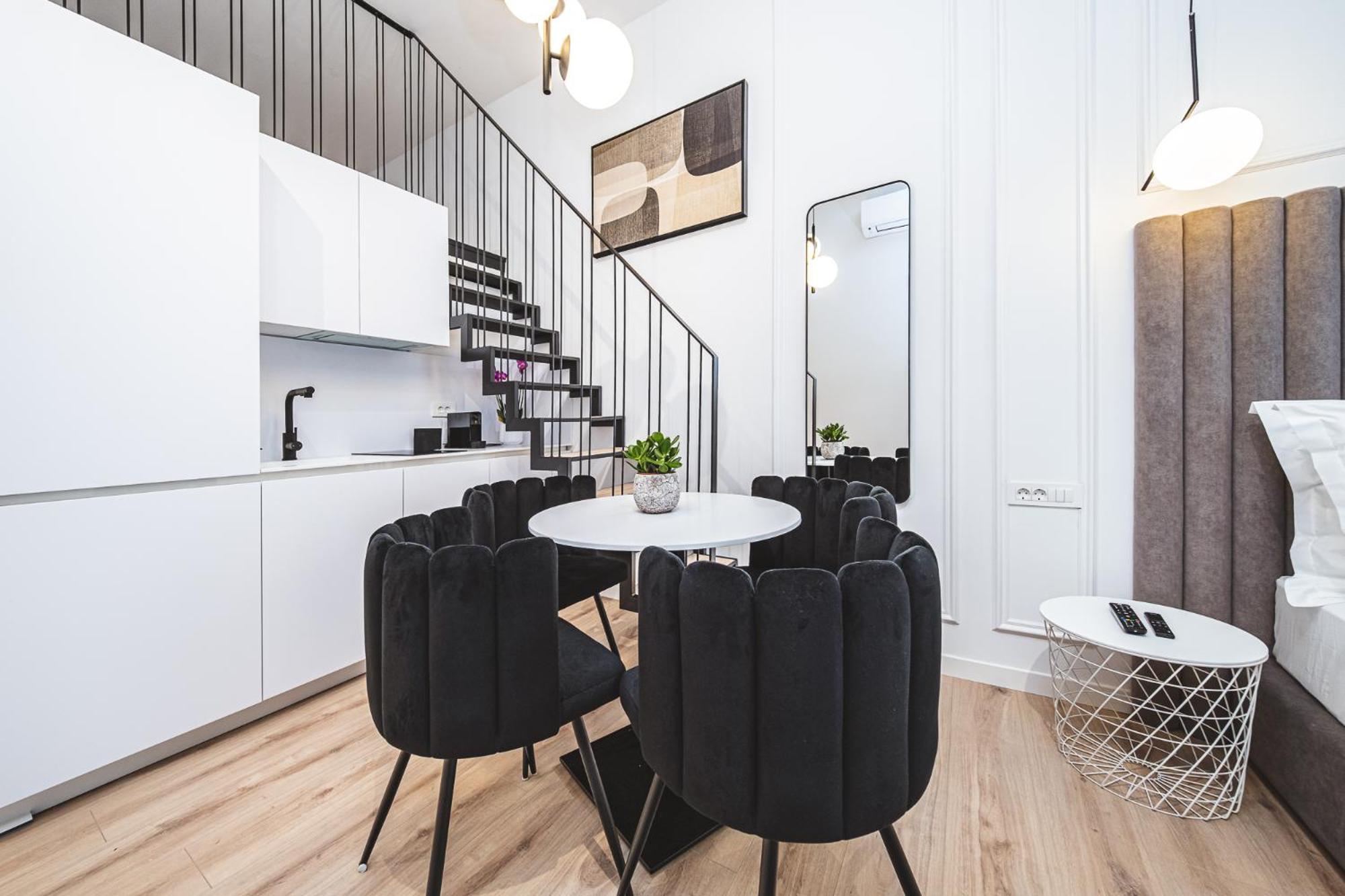 Belong Boutique Apartments Zagreb Bagian luar foto